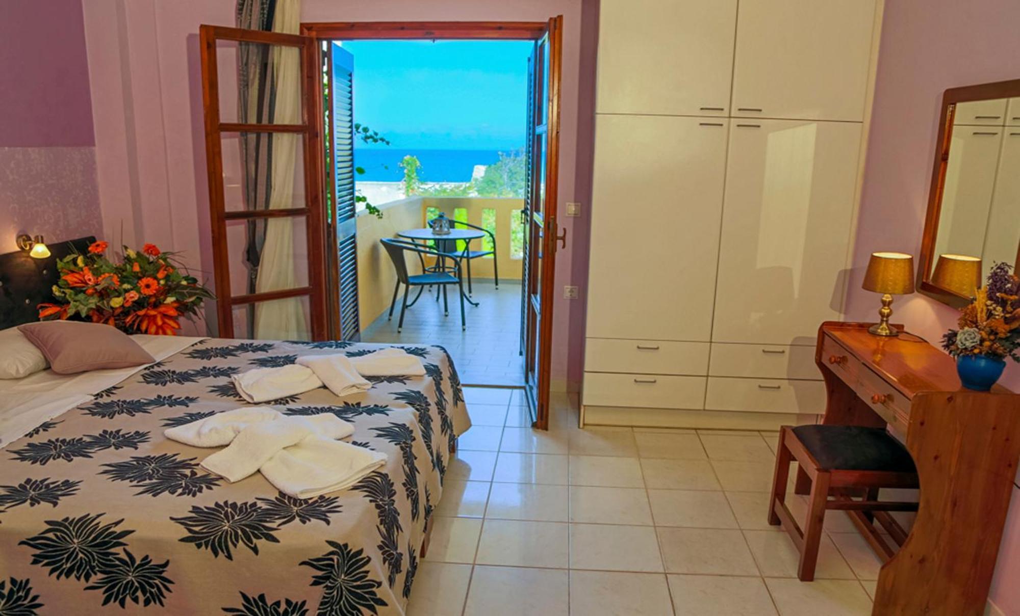 Asterias Studios & Apartments Калівес Номер фото